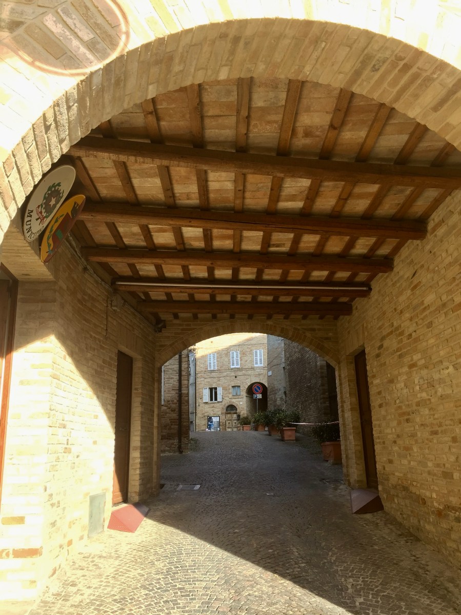 #Lemarchemagic #mediaevalvillages #landscapes #rolling hills #Monteleone #Belmonte #Santavicttoria #Montelparo #adventures #travel