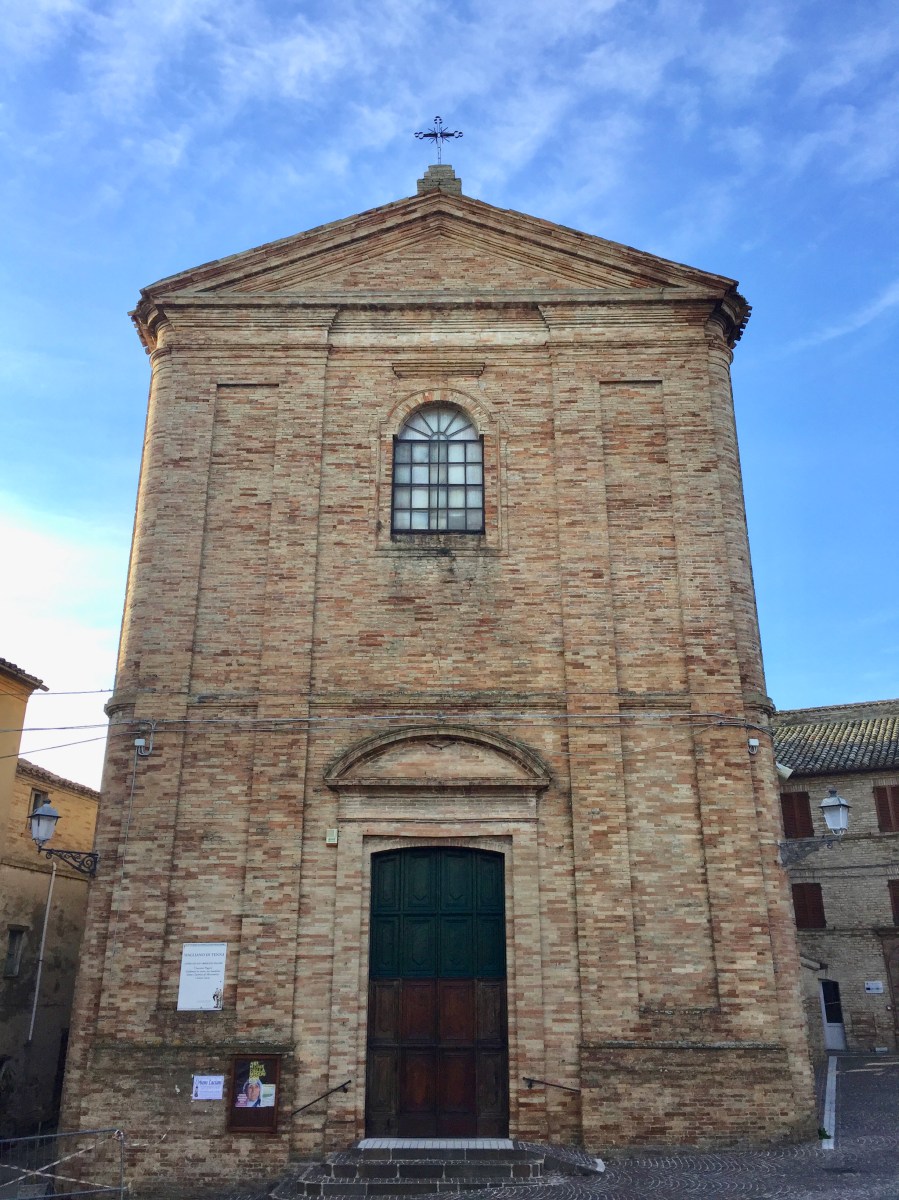 #lemarchemagic #medievalvillages #lemarche #Maglianoditenna #Magliano #castles #Moresco