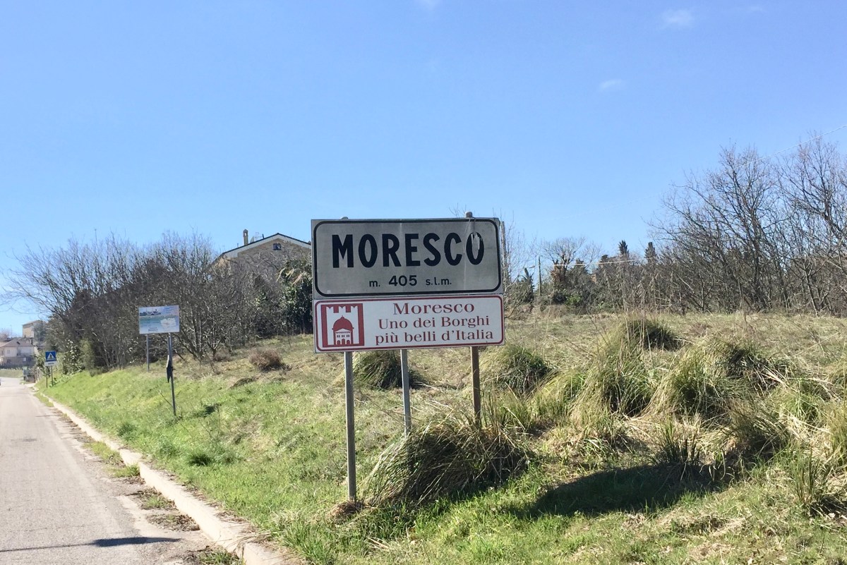 #lemarchemagic #medievalvillages #lemarche #Maglianoditenna #Magliano #castles #Moresco