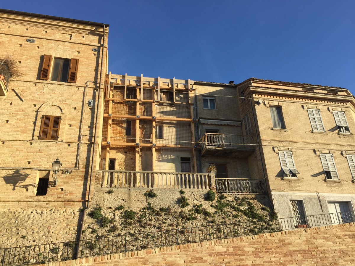 #Lemarchemagic #mediaevalvillages #landscapes #rolling hills #Monteleone #Belmonte #Santavicttoria #Montelparo #adventures #travel