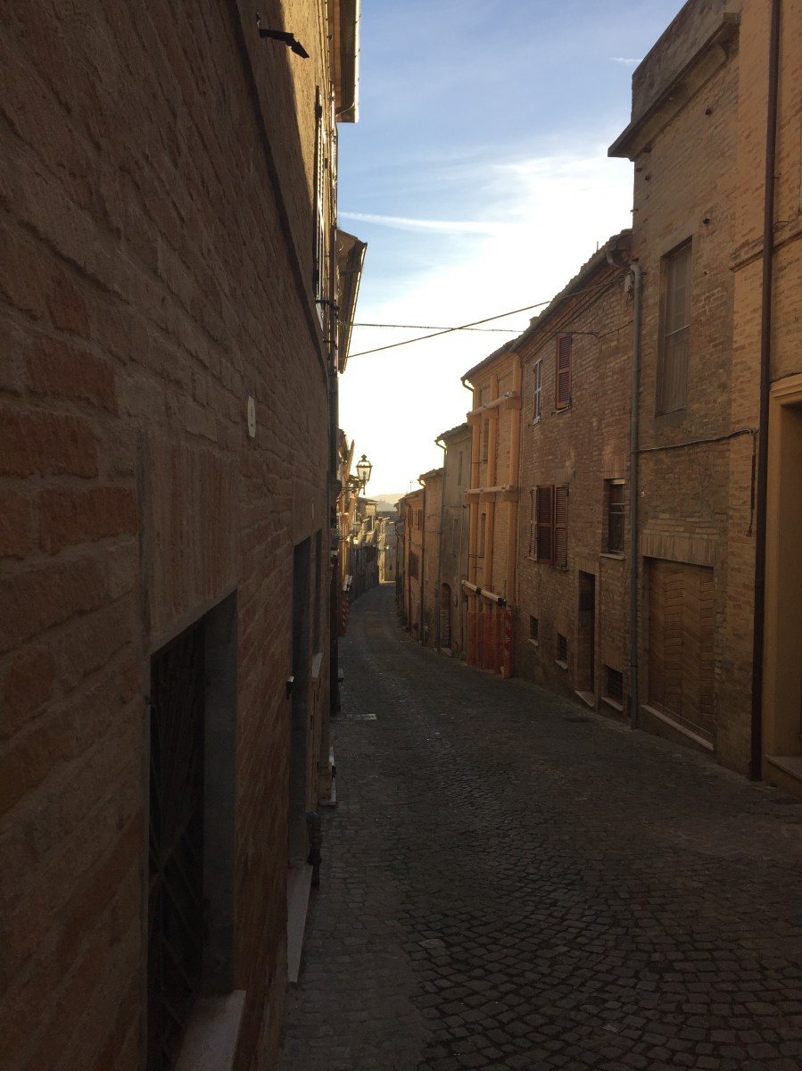 #Lemarchemagic #mediaevalvillages #landscapes #rolling hills #Monteleone #Belmonte #Santavicttoria #Montelparo #adventures #travel