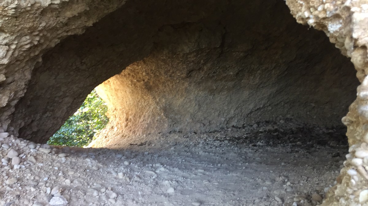 #lemarchemagic #lemarche #medievalvillages #torredipalme #landscape #Loverscave #grotta