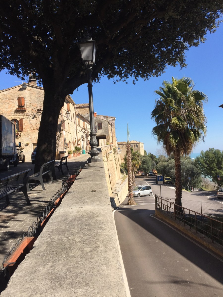 #lemarchemagic #lemarche #medievalvillages #torredipalme #landscape