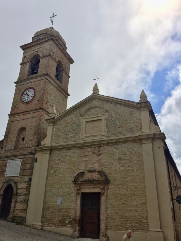 #LeMarcheMagic #MonteSanMartino #Madonnadell’Ambro #Smrillo #LavandaBlu #Petritoli #CarloCrivelli #VincenzoPagani #VittoreCrivelli #DrivingBackRoads #SacredChurch #AmazingArt