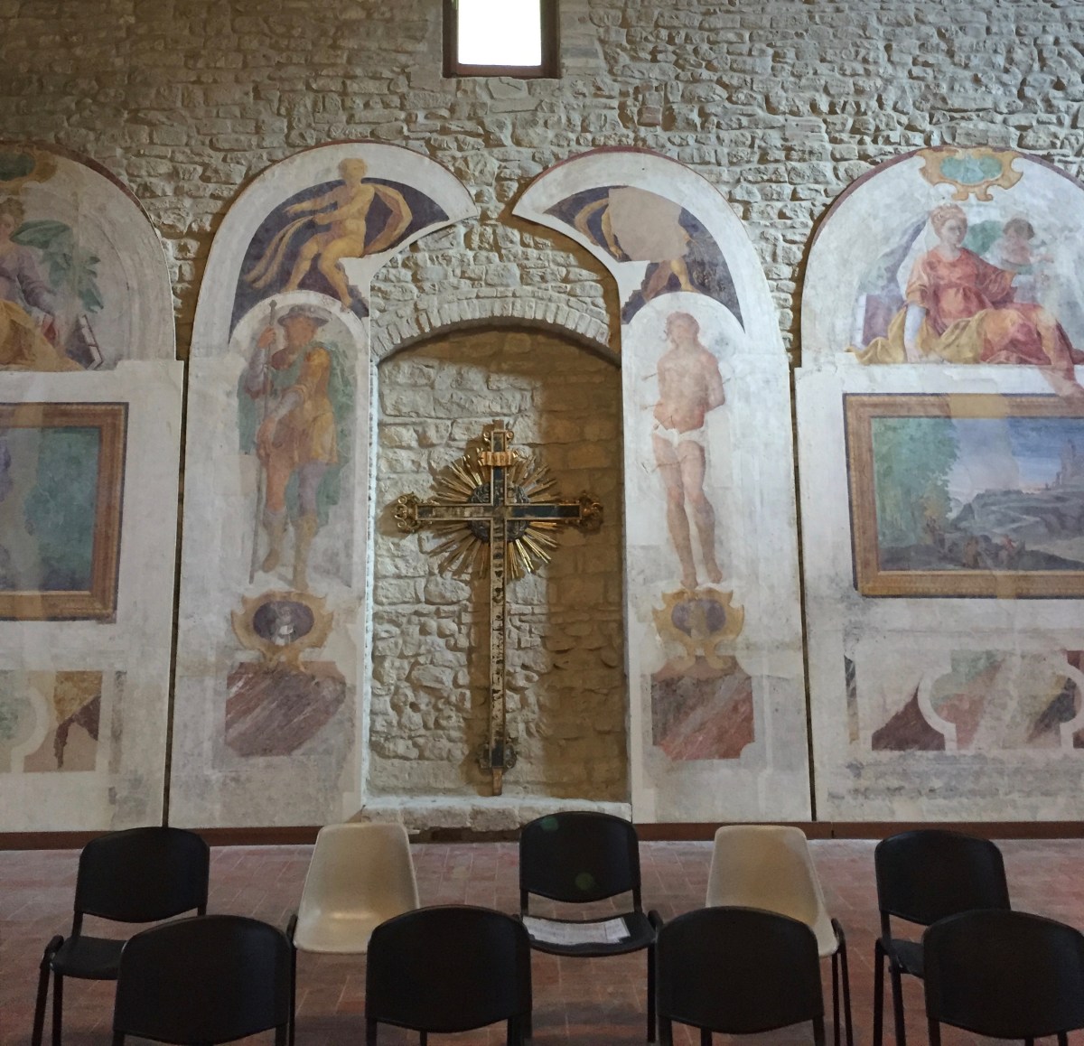 #LeMarcheMagic #MonteSanMartino #Madonnadell’Ambro #Smrillo #LavandaBlu #Petritoli #CarloCrivelli #VincenzoPagani #VittoreCrivelli #DrivingBackRoads #SacredChurch #AmazingArt