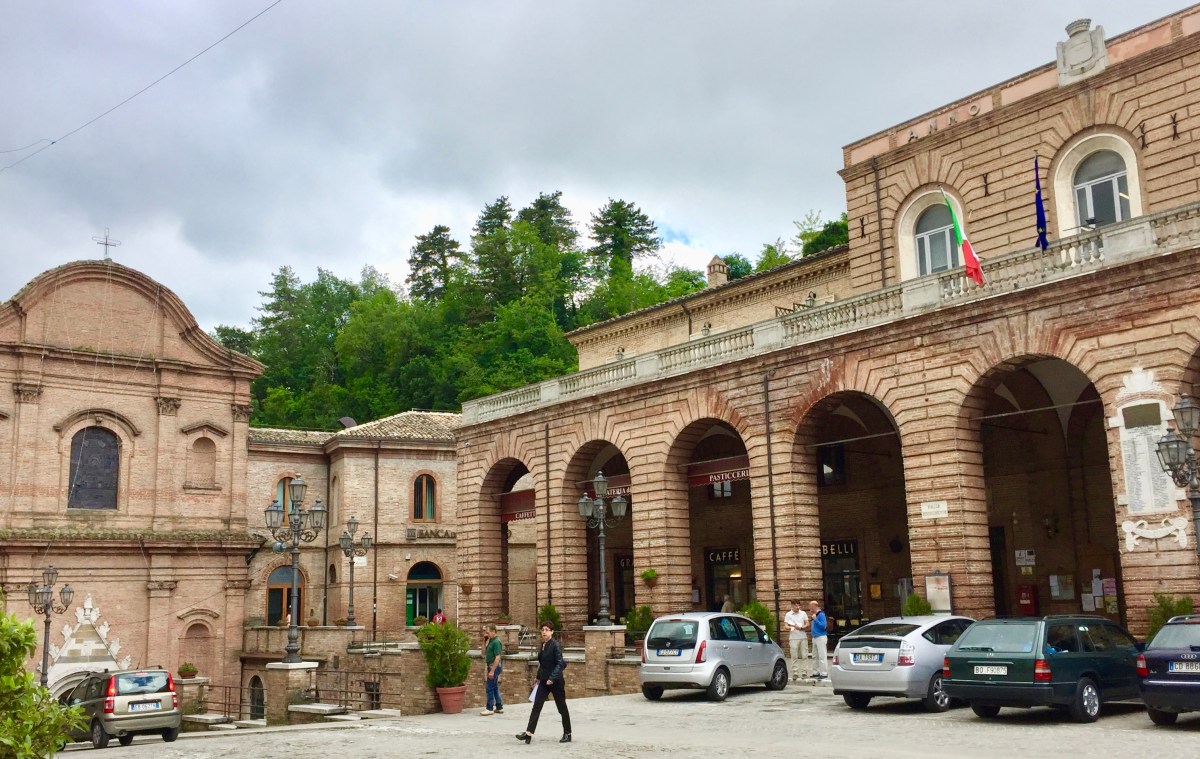 #LeMarcheMagic #MonteSanMartino #Madonnadell’Ambro #Smrillo #LavandaBlu #Petritoli #CarloCrivelli #VincenzoPagani #VittoreCrivelli #DrivingBackRoads #SacredChurch #AmazingArt