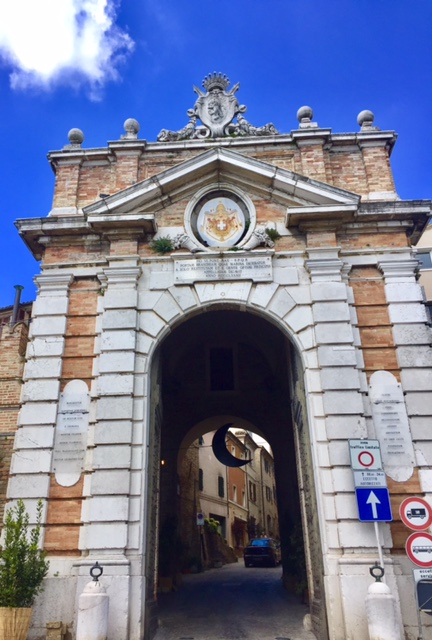 #lemarchmagic #lemarche #Recanati #GiacomoLeopardi #Italianvacation #themagic #views