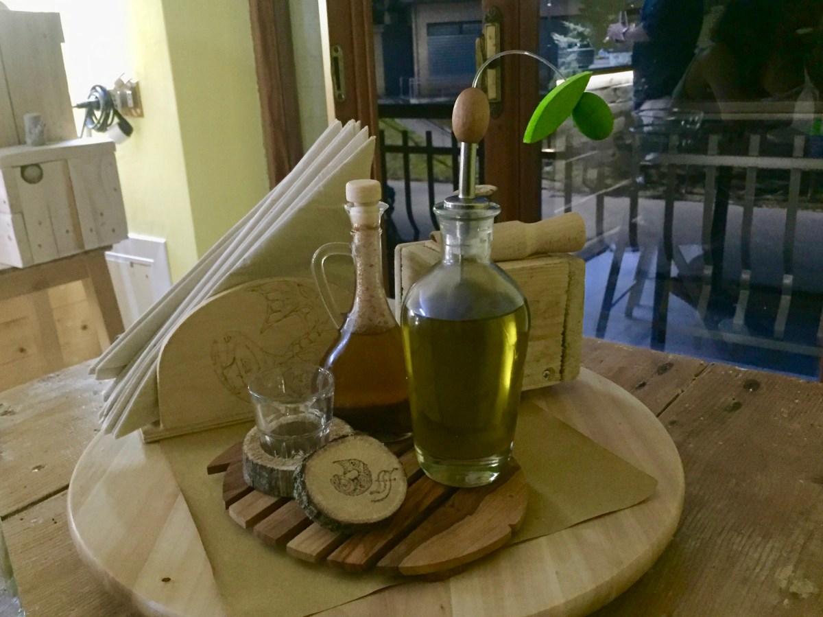 #lemarchemagic #lemarche #Monteleone #Salmonfestival #italianvacation #fffuméehomerestaurant #smokedsalmon