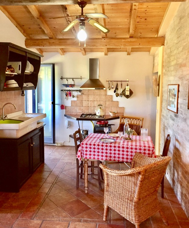 #lemarchemagic #lemarche #vacationhomes #wheretolaymyhead #medievalvillages #countrysideliving #countrycharm #italianrentals