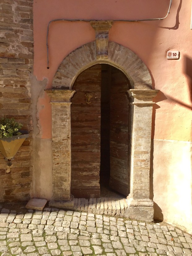 #lemarchemagic #lemarche #vacationhomes #wheretolaymyhead #medievalvillages