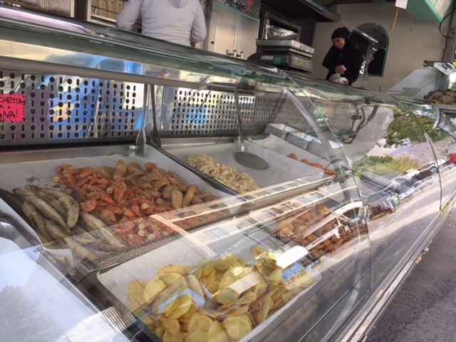 #montemonaco #sibillininationalpark #ascolipiceno #lemarchemagic #chestnuts #sagras #italianvacations #offthebeatenpath #lemarche #adventures