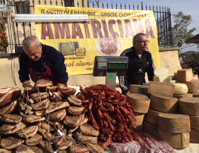 #montemonaco #sibillininationalpark #ascolipiceno #lemarchemagic #chestnuts #sagras #italianvacations #offthebeatenpath #lemarche #adventures