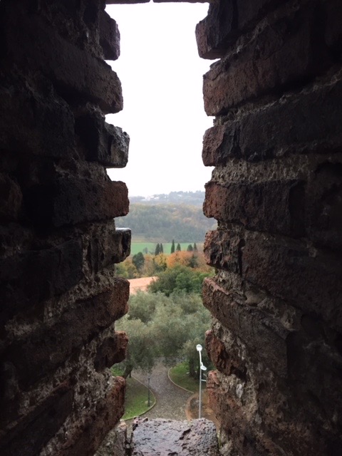 #lemarche #lemarchemagic #gradaraitaly #medievalvillages #castles #pesarourbino #PU #francescaepaolo #eurpeancamperadventures