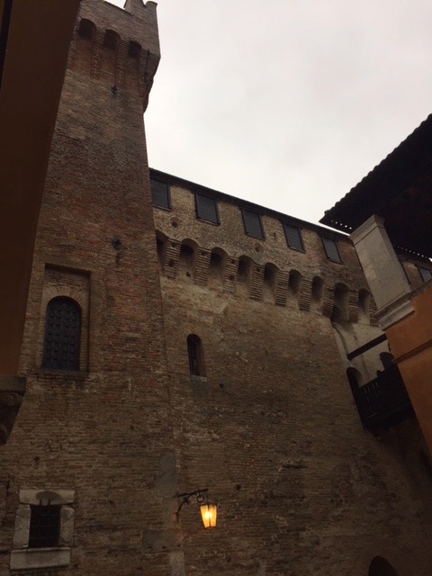 #lemarche #lemarchemagic #gradaraitaly #medievalvillages #castles #pesarourbino #PU #francescaepaolo  #eurpeancamperadventures