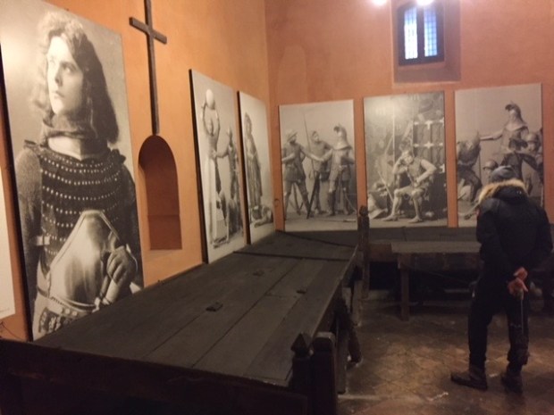 #lemarche #lemarchemagic #gradaraitaly #medievalvillages #castles #pesarourbino #PU #francescaepaolo #eurpeancamperadventures