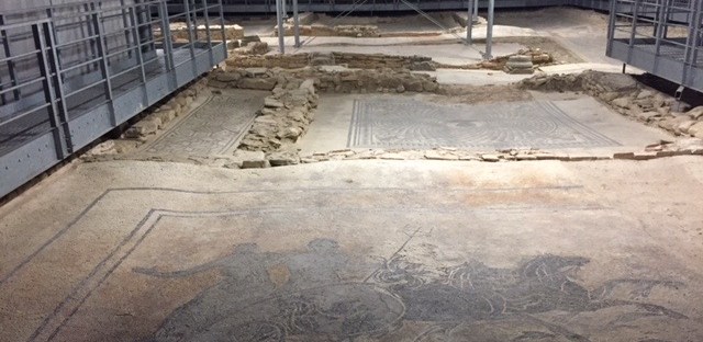 #lemarche #lemarchemagic #fermignano #medievalvillages #castles #pesarourbino #furlopass #eurpeancamperadventures #romanbridges #gloadelfurlo #santangeloinvado #domusdelmito #fiumemetauro #rivercandigliano #apenninemountains