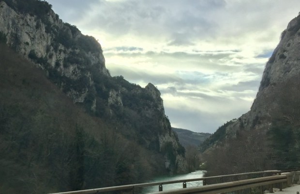 #lemarche #lemarchemagic #fermignano #medievalvillages #castles #pesarourbino #furlopass #eurpeancamperadventures #romanbridges #gloadelfurlo #grandcanyonofitaly #fiumemetauro #rivercandigliano #apenninemountains